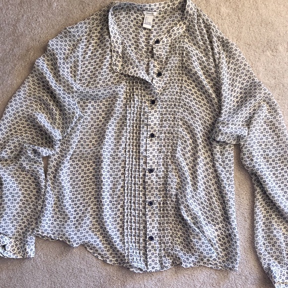 Forever 21 Chiffon Button Down Blouse - Picture 1 of 3